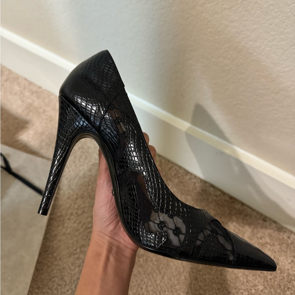 Logo Python-Embossed Leather & Mesh Pump - Picture 7 of 7